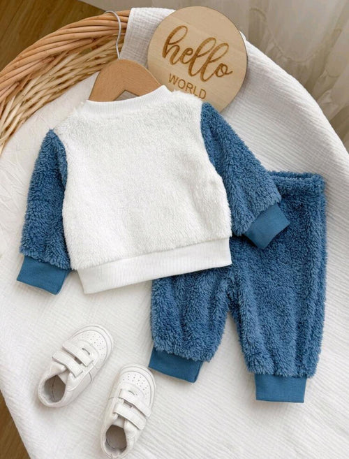 Baby Dinosaur 2-Piece Fleece Sweatshirt & Pants Set | 0–9 Months